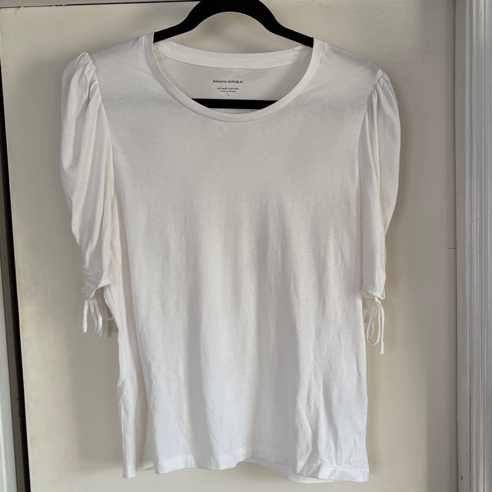 Banana Republic Classic White Short Sleeve Top